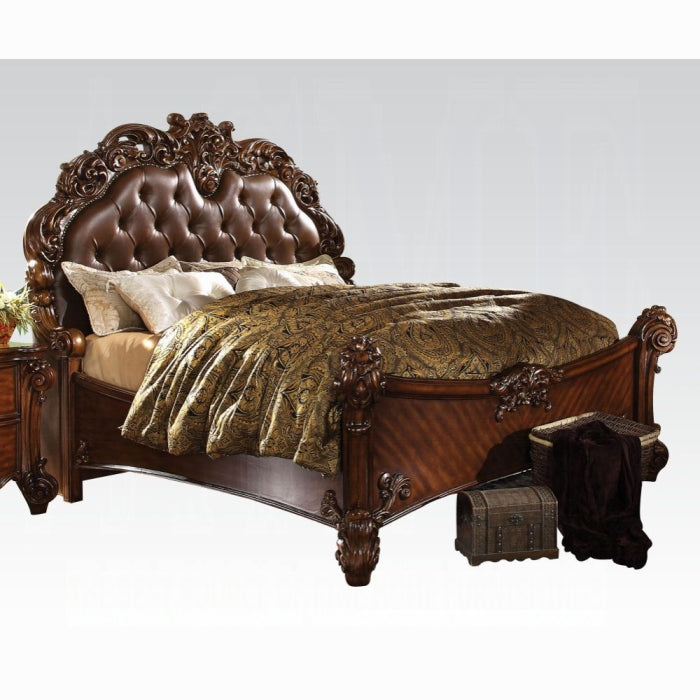 The Valmont Heirloom Queen Poster Bed by Relani Family Furniture
