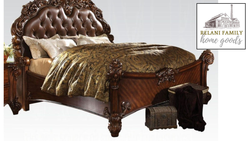 The Valmont Heirloom Queen Poster Bed by Relani Family Furniture