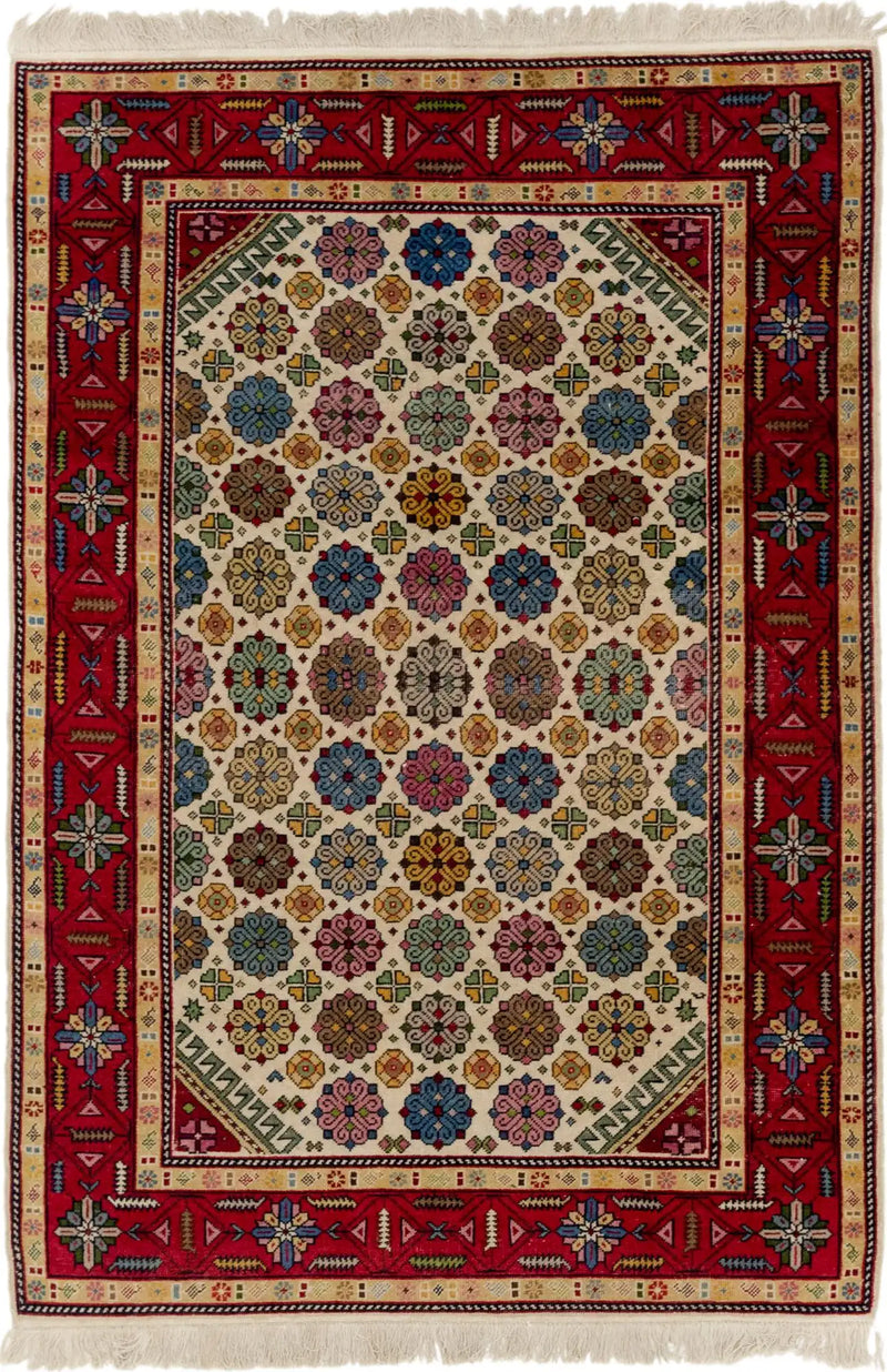 Emerie Fascinating Rectangle Area Rug